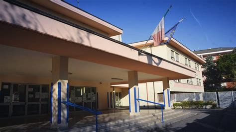 Tourists evacuated from pescara as italy records more than 800 forest fires. Pescara, Covid scuola Rossetti: "Sanificazione e Dad in ...