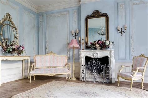 It is exactly what you want when creating the living room because it is great in accommodating and entertaining more people but the best reason to consider this style for your. 40 Cool Shabby-Chic Style Living Room Ideas (Photos)