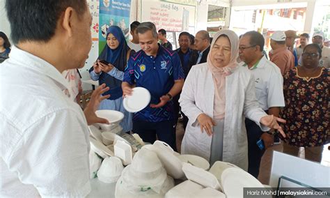 Mereka berharap dengan kuasa media sosial dapat menyedarkan wanita. Orang ramai perlu berani tegur 'kutu sampah' - Zuraida
