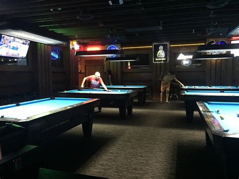Doral billiards & sports bar is located in doral (miami), florida and proud to present the best quality in billiards. Metro Sportz Bar & Billiards - Restaurant | 10402 N Black ...