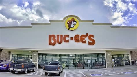 Everything You Need To Know About The Worlds Largest Buc Ees
