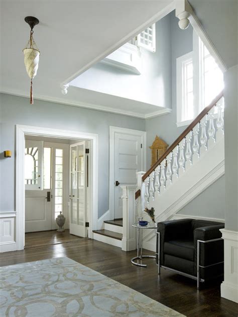 When you have a chair rail, it can be hard to figure out whether to use the same paint colour on the upper and lower portion of. Bathroom Chair Rail | Houzz