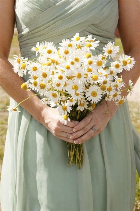 Simple Daisy Bouquet Simple Wedding Bouquets Wildflower Wedding