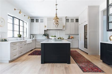 Here's how to determine the ideal island size and shape for your kitchen. Modern farmhouse kitchen This modern farmhouse kitchen ...