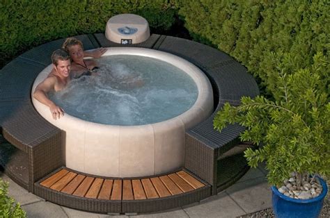 You Can Enjoy At Your Home With The Best Inflatable Hot Tub That You