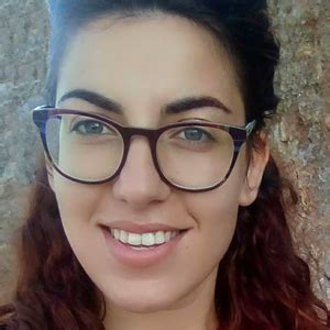 The bachelor graphic design equips you to become a critical thinker and versatile practitioner who can develop outstanding concepts for visual communication. Nikoletta Tsiarta - Nowelties