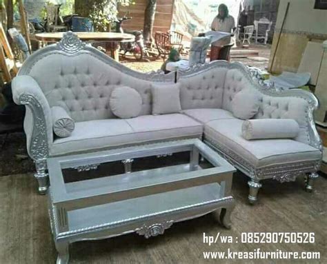 Desain sofa minimalis modern terpopuler, trend sofa minimalis duco mewah, referensi kursi sofa minimalis duco putih, spesialis kursi sofa minimalis modern, 1 sofa tamu ruang keluarga modern. Set Kursi Sofa Sudut Ukir Silver | Ide dekorasi rumah, Home decor, dan Desain