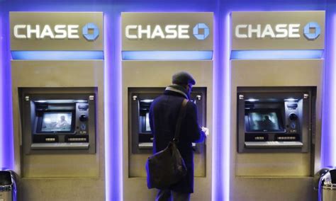 We did not find results for: 'Over the Moon': Chase Bank Erases Credit Card Debt for Its Canadian Customers