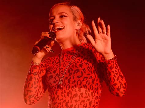 Lily Allen Review The Dome London An Intimate Gig Shows Her Grown Up Sensitive Side The