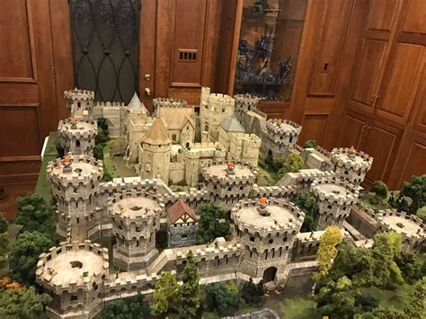 10 stunning roleplaying miniature dioramas dungeons and dragons miniatures castle designs