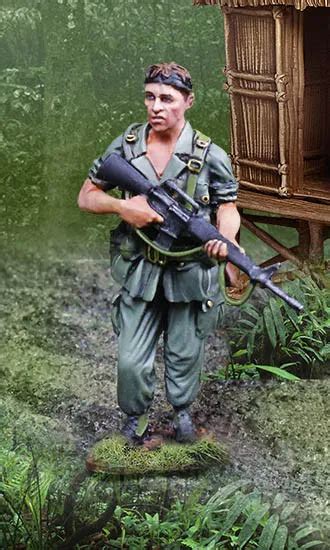 Collectors Showcase Vietnam War Cs01024 Platoon Willem Dafoe As Sgt