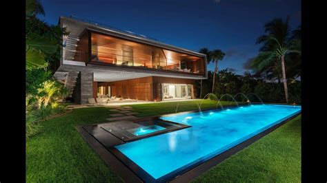 Ultra Modern Architectural Masterpiece In Miami Beach