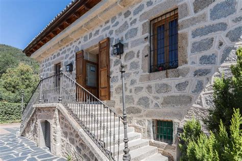 Estamos dentro del parque regional de la cuenca alta del manzanares, declarado parque nacional en junio 2013, espacio protegido con 34.000 hectáreas y ecosistema propio. Hotel El Torreón De Navacerrada, hotel en Navacerrada ...