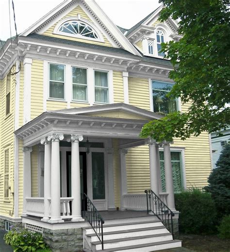 It's a simple, yet sophisticated approach for the minimalist who wants to create an elegant and luxurious living space. Schemes trends, tips and ideas for exterior color schemes
