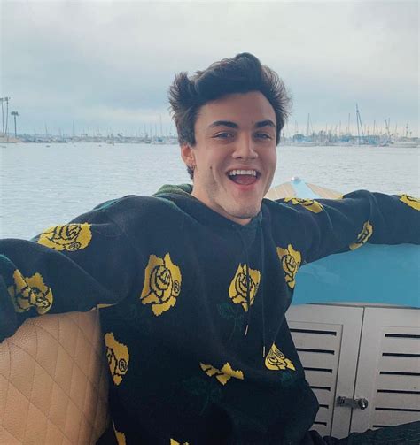 Pin By Madi Lynne On Dolan Twins Dollan Twins Ethan Dolan Cute Twins