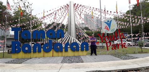 Nice jogging track, neat landscaping. Mohd Faiz bin Abdul Manan: Taman Bandaran Kelana Jaya