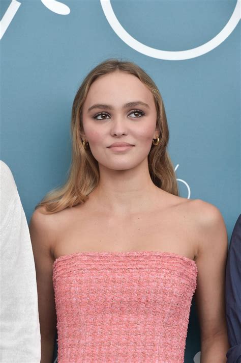Lily Rose Depp In A Pink Dress At The Venice Film Festival Over Photos The Fappening