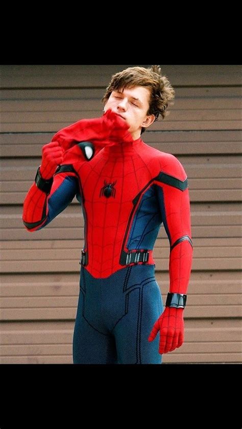 Spiderman marvel avengers tom holland. bekah on Twitter: "tom holland taking off his Spider-Man ...