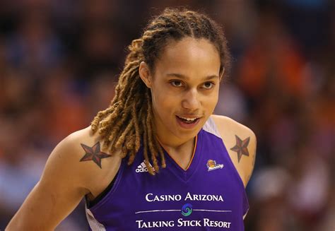 Brittney Griner Attacked By Twitter Trolls On Fathers Day The Denver