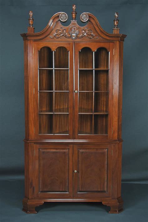 See more ideas about corner china cabinets, corner cabinet dining room, dining room corner. Carved Corner China Cabinet. Model K NDRC 023 | Corner ...