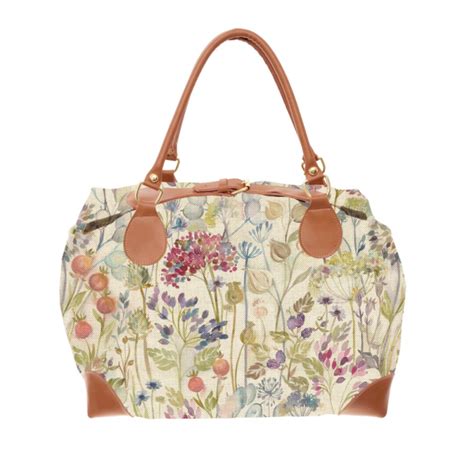 Voyage maison cushions and soft accessories are all manufactured in great britain. Voyage Maison Hedgerow Large Overnight Bag from Curiosity ...