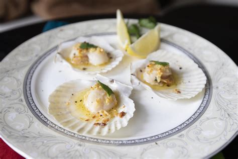 How To Cook Scallops In Shell With Butter Foodrecipestory
