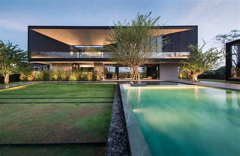 Caso es un sustantivo masculino; Y/A/O House, una casa de escándalo en Tailandia. - LOFF.IT