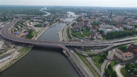 Wały chrobrego powstały na początku xx wieku. Szczecin z powietrza Wały Chrobrego - Film 27 - YouTube