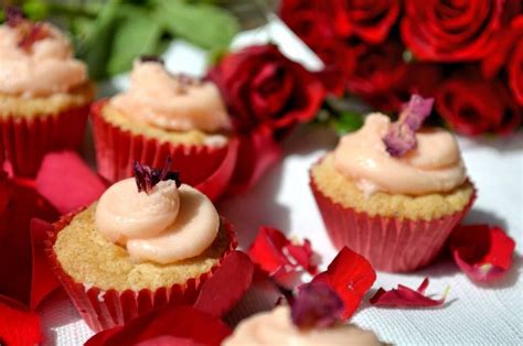 Rose And Vanilla Mini Cupcakes Gluten Free Option Mini Cupcakes