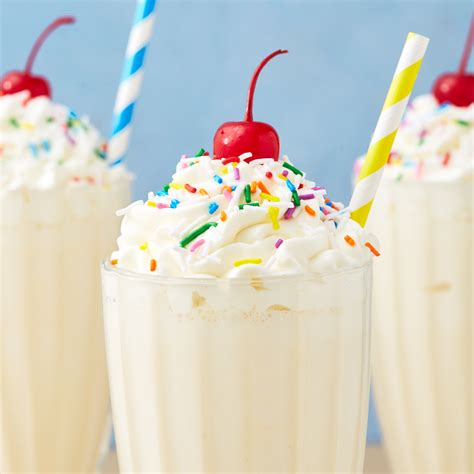 Easy Milkshake Recipe - How to Make Milkshake