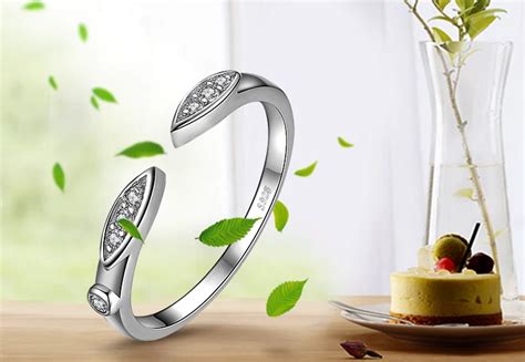 Elegáns állítható ezüst gyűrű cirkonnal - Brillmánia
