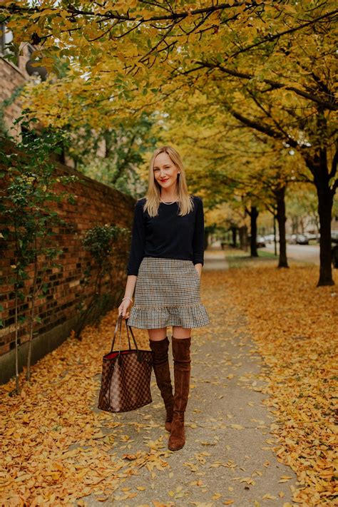 The Perfect Pearls And Houndstooth Skirt Love This Outfit For Fall This