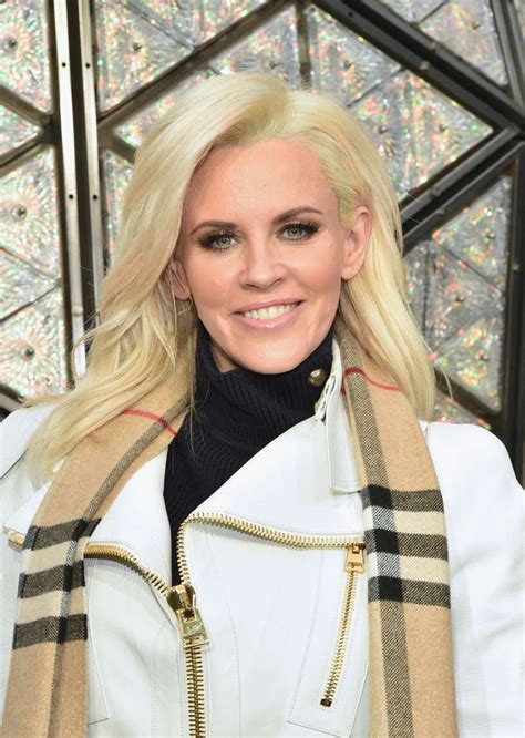 Jenny Mccarthy Is Dazzling And We Love Her Brows Jennys Brows Are So