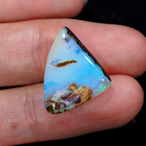 10 Awesome Facts About Opals Felys Jewelry And Pawnshop