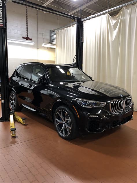 20' allows you to jump a car from behind (can. 2019 BMW X5 50i M Package. : carporn