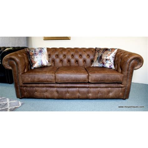 Chesterfield Cracked Vintage Moy Antiques