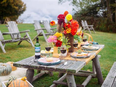 Rustic Fall Table Setting Ideas For Outdoor Celebrations Entertaining