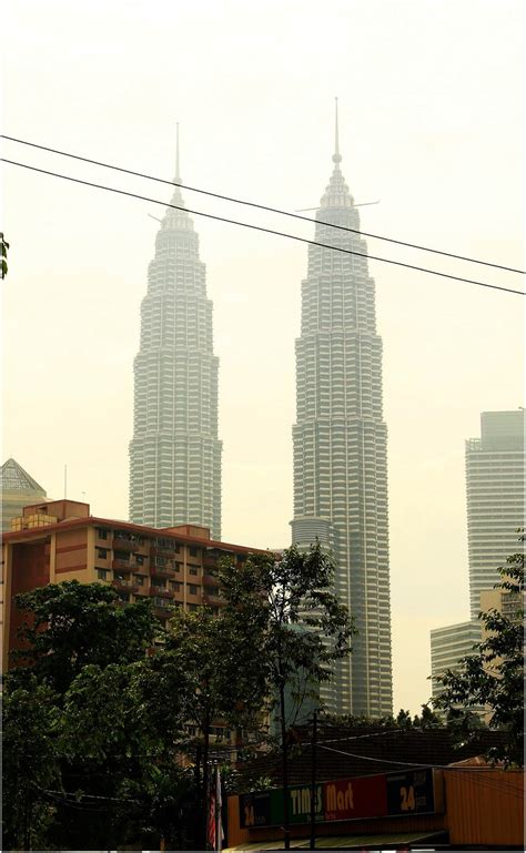 Keterangan gambar, suasana di bandar udara kuala lumpur hari minggu petang (09/03). | FahmiBloG |: Berjalan- jalan sekitar Kuala Lumpur dan ...