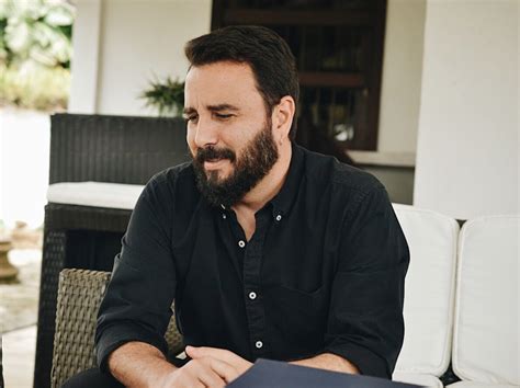 Tulio zuloaga is on facebook. Tulio: El hombre que cae. Y se levanta - Revista Bacánika