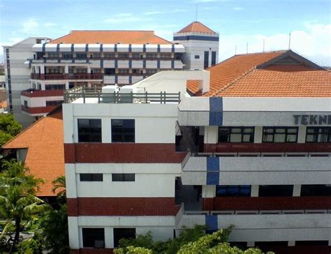 Biaya Kuliah Universitas Surabaya (UBAYA) Surabaya Tahun 2019/2020