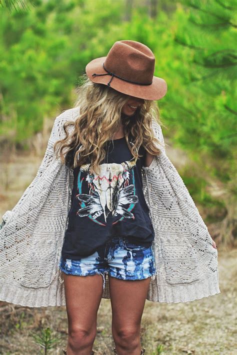 Her Lovely Style Spring Is In The Air Bohemian Chic Outfits Spirit