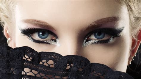Woman Blue Eyes Freckles 6994285