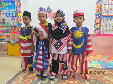 Prasekolah Ceria Pakaian Beragam Hari Kemerdekaan
