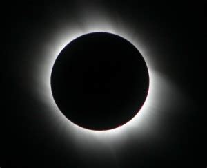 În 2021, iubitorii de cer înstelat vor avea ocazia să urmărească fenomene astronomice deosebite. Eclipsa totala de Soare din 1 august 2008 - @stronomy.ro