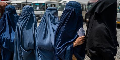 Taliban Bans Women From Working At Un Putting Afghan Aid At Risk Wsj