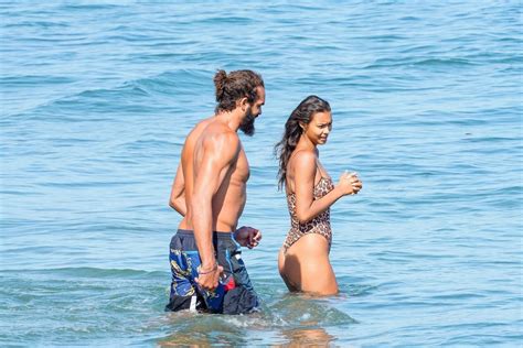 Lais Ribeiro Sexy In A Bikini With Her Lover Photos
