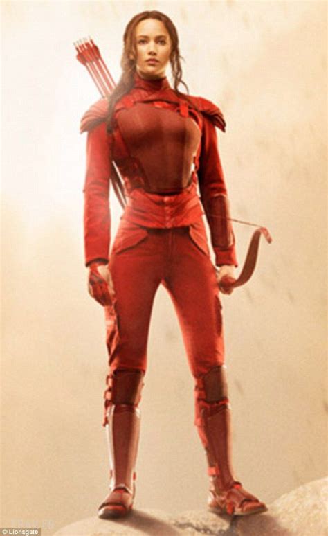 Inspiration Lawrence As Katniss Everdeen Wearing Her Red Mockingjay