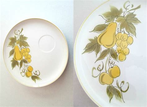 Vintage Mid Century Plates Set Of 4 Fruit Design Avocado Etsy