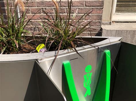 Mind Your Ps Amsterdam Installs Plant Pot Street Urinals To Improve Toilet Manners Dutchnews Nl