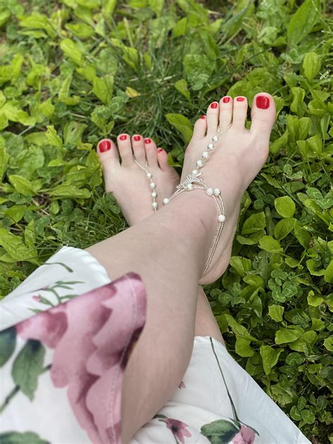 don t worry this ll brighten your monday 🥰 r verifiedfeet